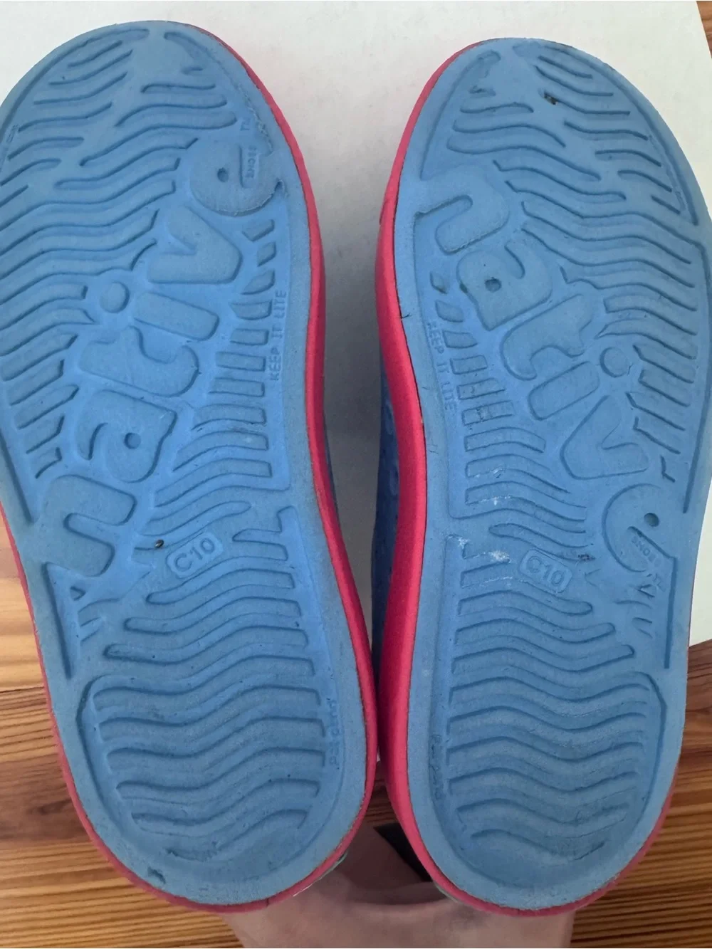 Native Kids Jefferson Slip-On Shoes - Blue with Red Toe size C10 toddler 10